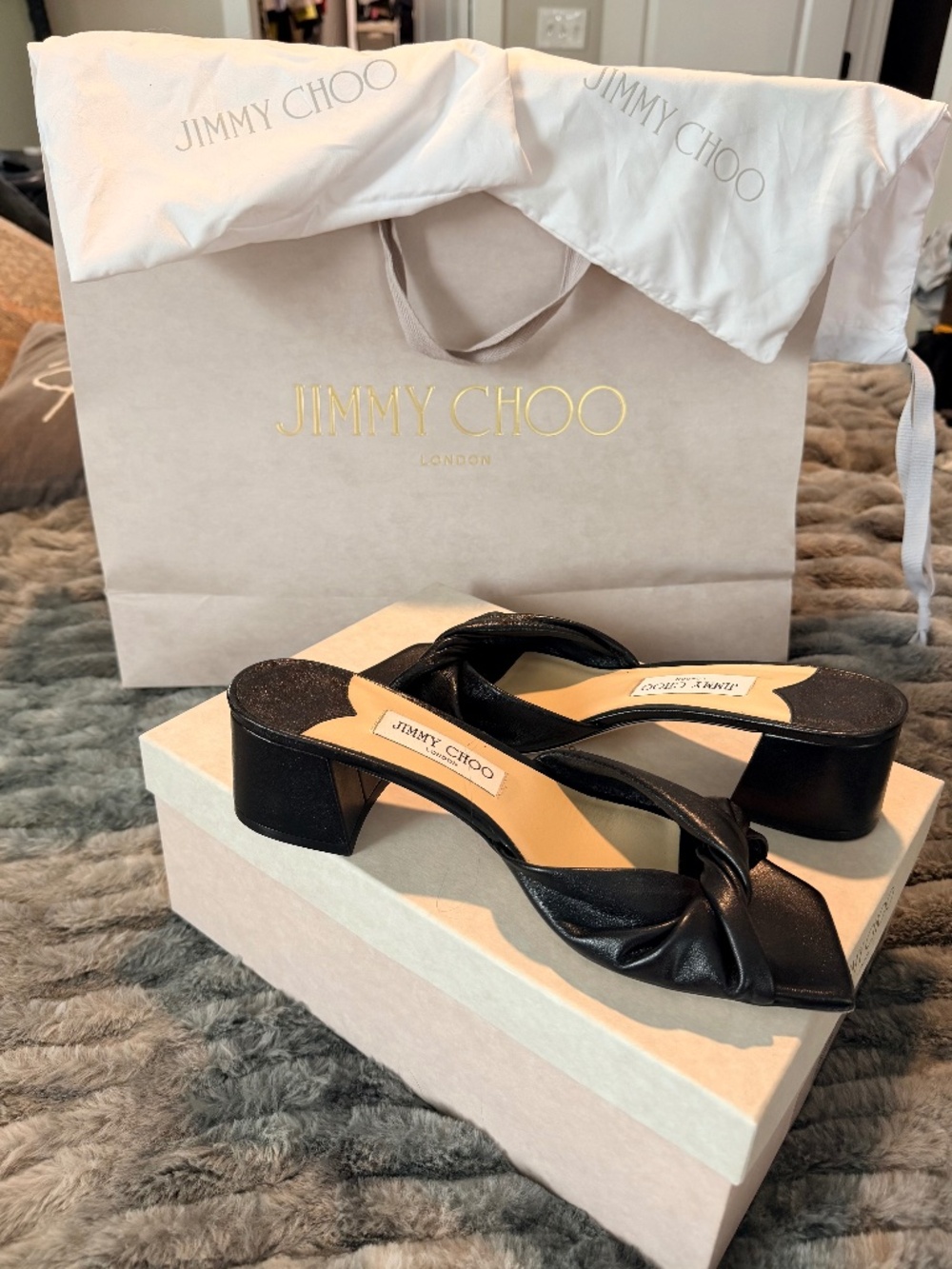 Jimmy Choo Onpa Black leather sandal sz 9